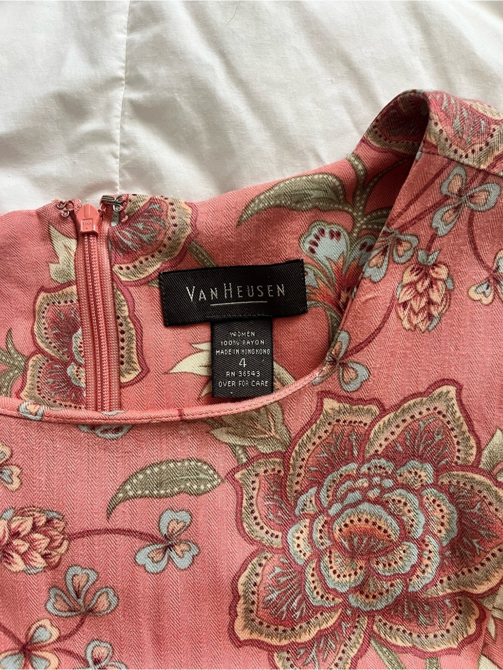 Vintage 90s Van Heusen dress - Picture 2 of 7